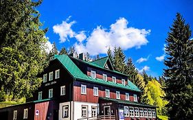 Hotel Devin